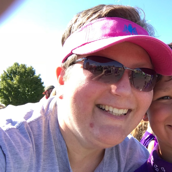 Meet your Posher, Jess - Picture 1 of 1